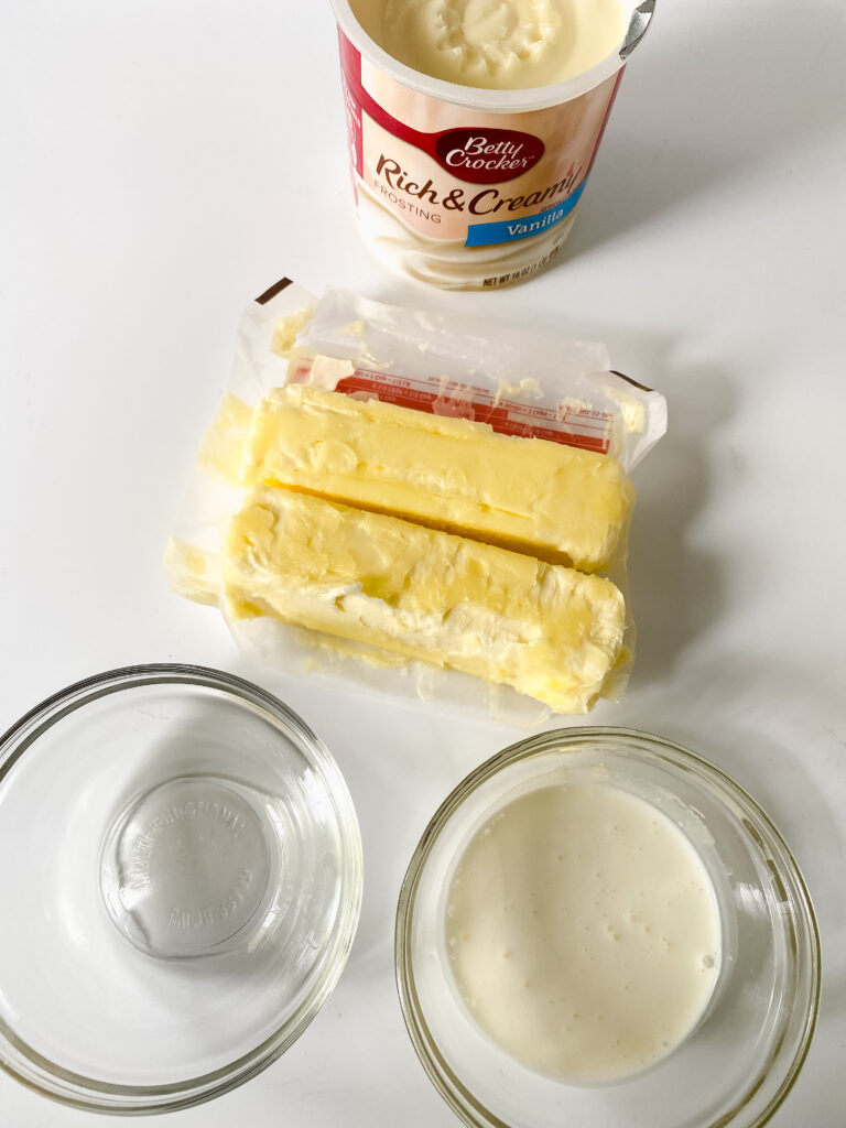 Copy Cat Semi-Homemade Buttercream Recipe at www.chefkimihou.com
