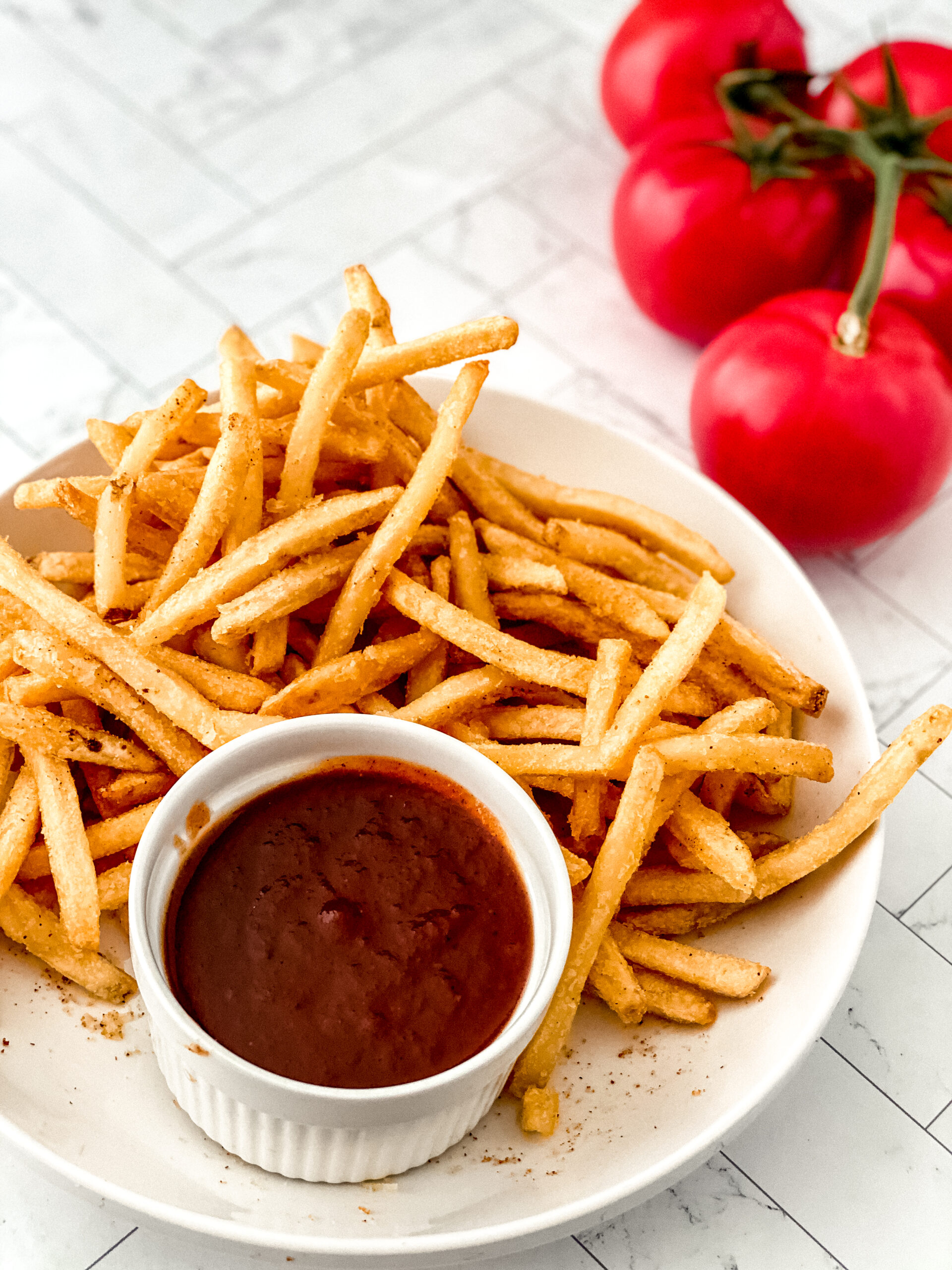 Easy Homemade Ketchup Recipe at www.theaffordablefoodie.com