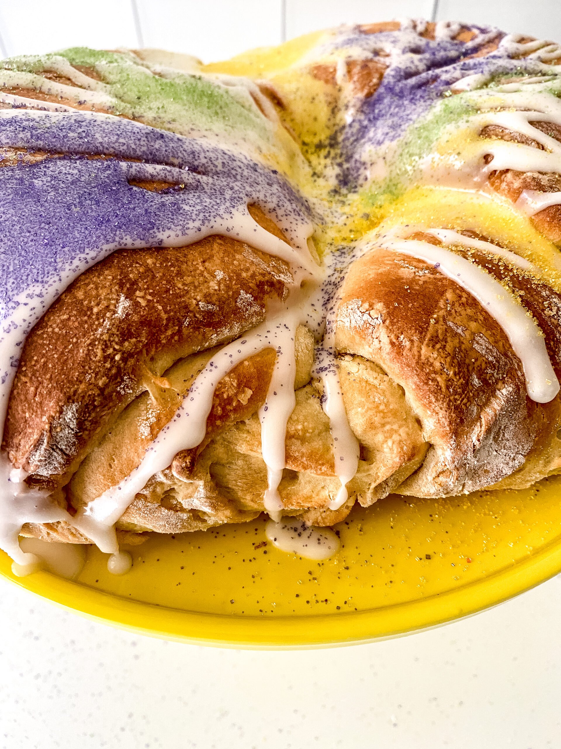 Mardi Gras King Cake at www.theaffordablefoodie.com