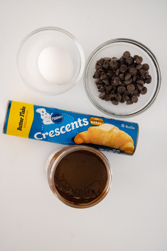 ingredients for stuffed nutella rolls